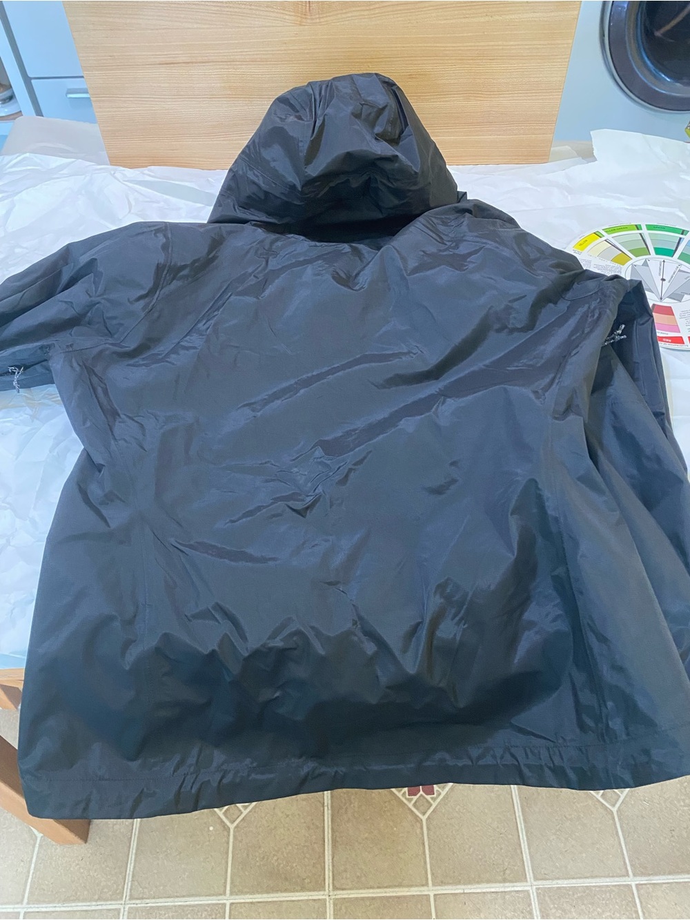 Patagonia Black Hooded Rain Shell Jacket - Picture 2 of 6